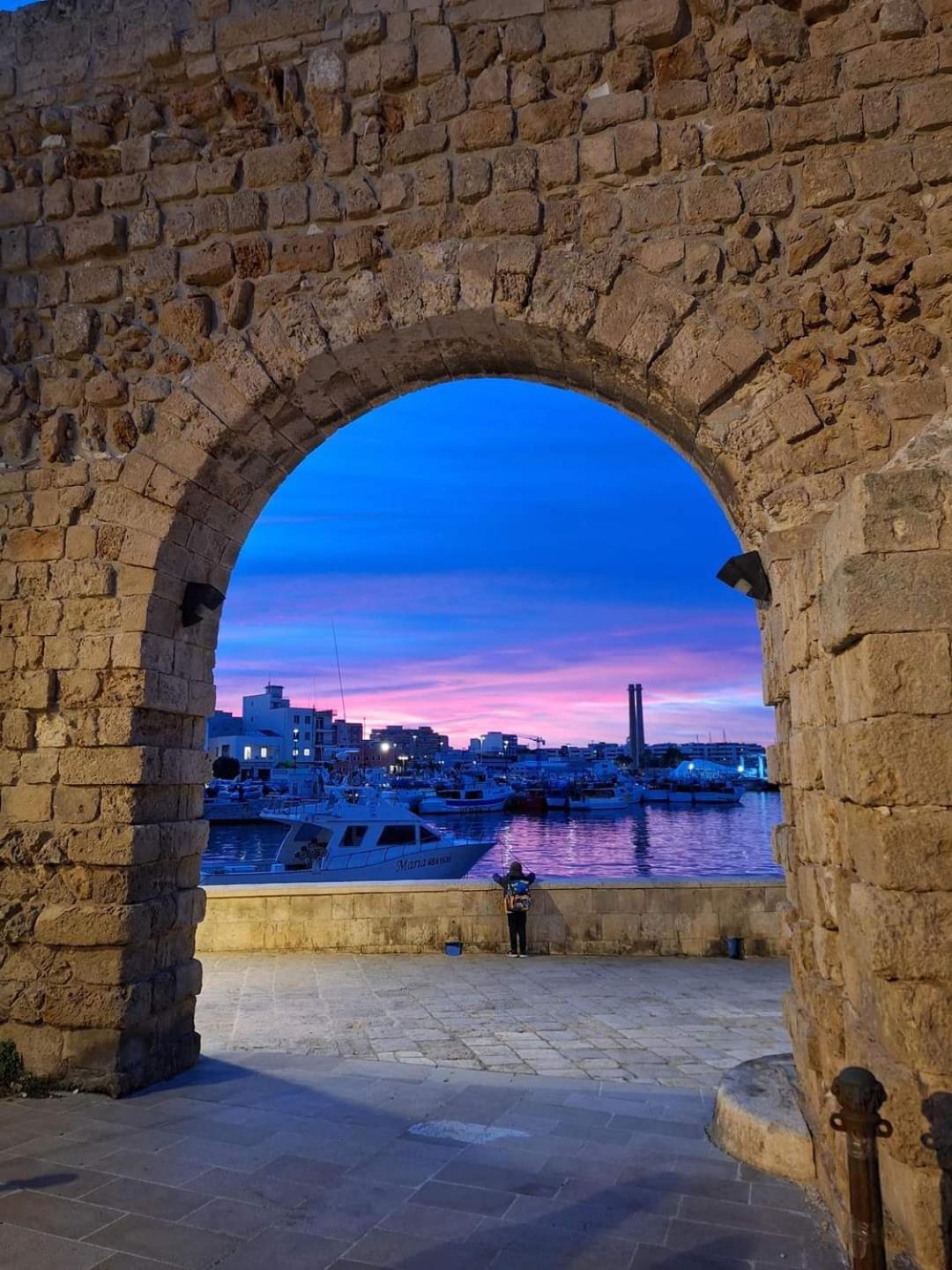 Comes Home Monopoli Exteriör bild